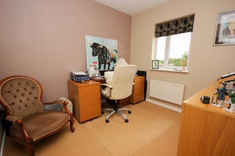 Bedroom 4.jpg