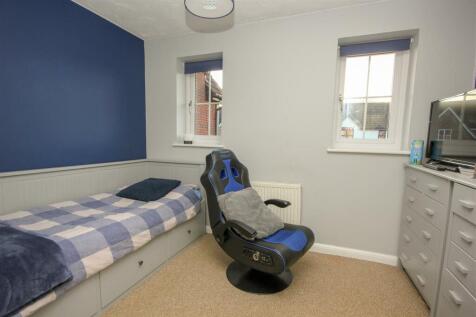 Bedroom 2.jpg