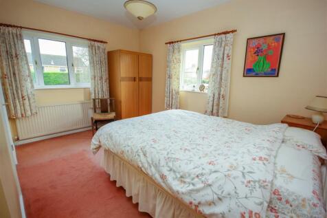Guest Bedroom.jpg