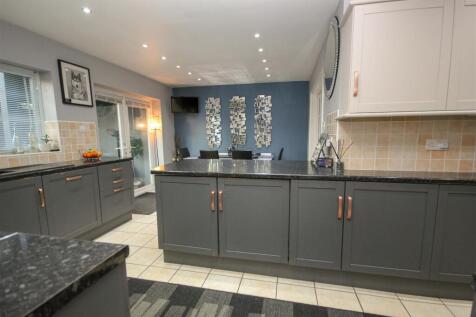Kitchen Diner..jpg