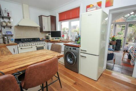 KItchen to Garden Room.jpg
