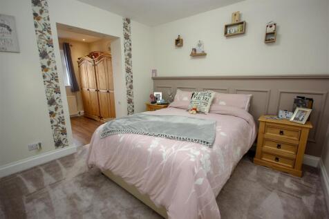 Master Bedroom.jpg