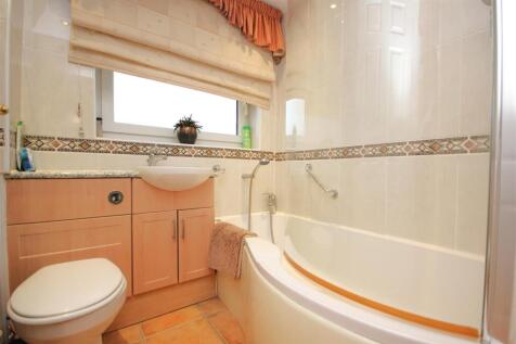 Bathroom.jpg