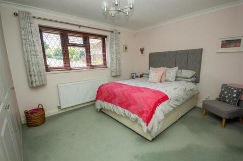 Master Bedroom.jpg