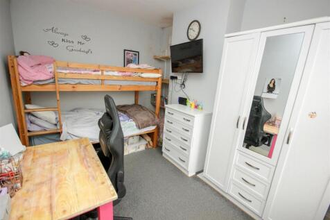 Bedroom 2.jpg