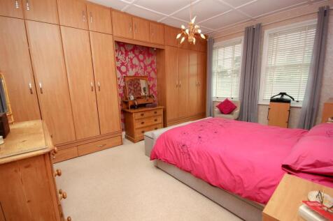 Master Bedroom.jpg