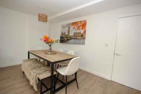 Dining Area.jpg