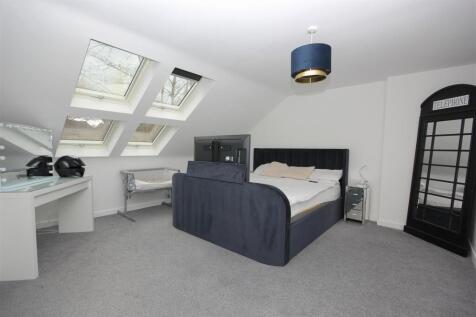Master Bedroom.jpg