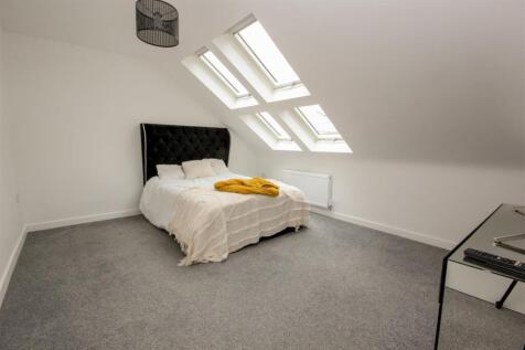 Guest Bedroom..jpg