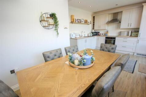 Kitchen Dining Room.jpg