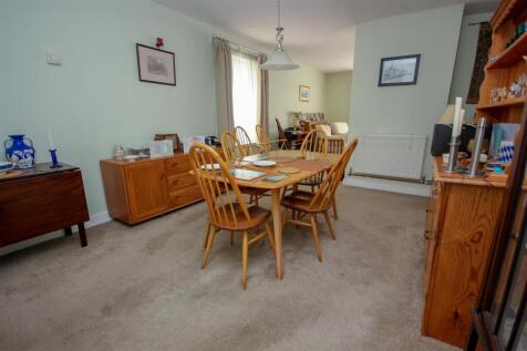 Dining Room.jpg