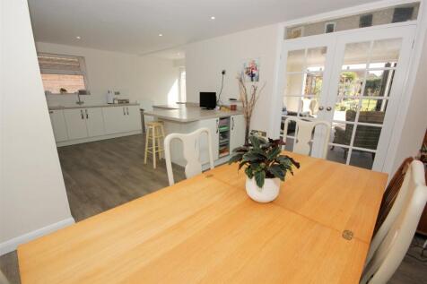 Dining Kitchen.jpg