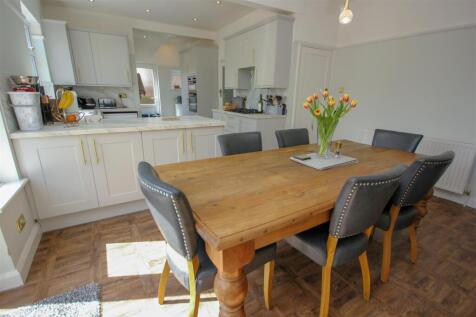 Dining Kitchen.jpg