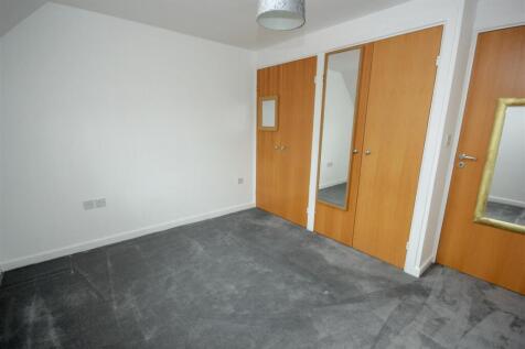 Bedroom..jpg