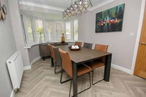 Dining Room.jpg