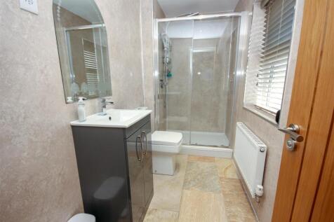 Ensuite.jpg