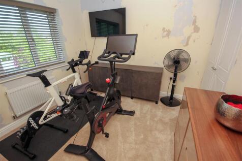 Bedroom 4.jpg