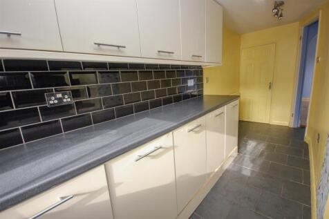 Kitchen..jpg