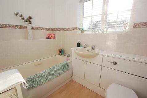 Family Bathroom.jpg
