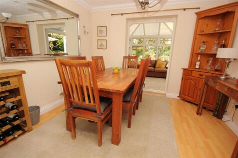 Dining Room.jpg