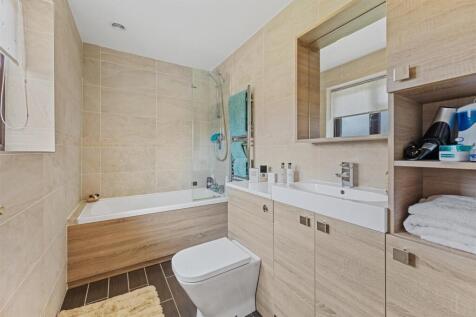 40BarringtonRdWeb35.jpg