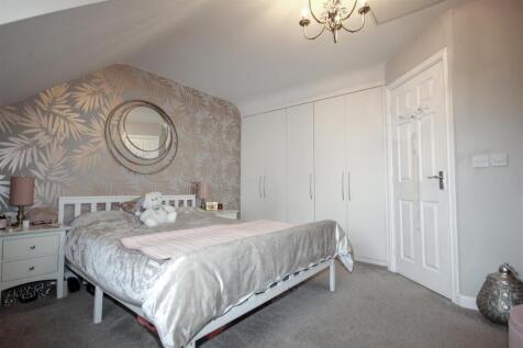 Master Bedroom.jpg
