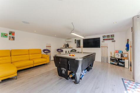 Home-37.jpg