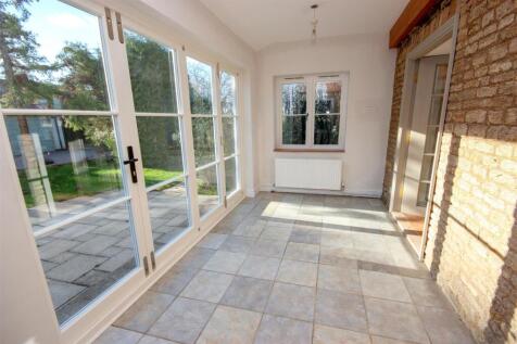 Sun Room 1.jpg