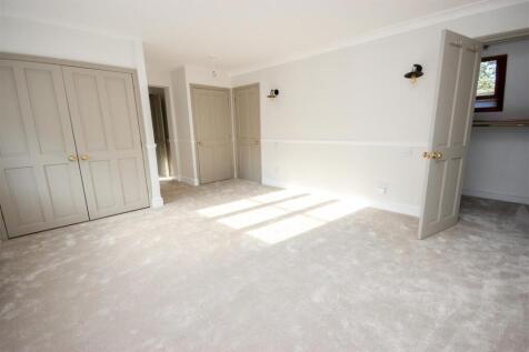 Master Bedroom 1.jpg