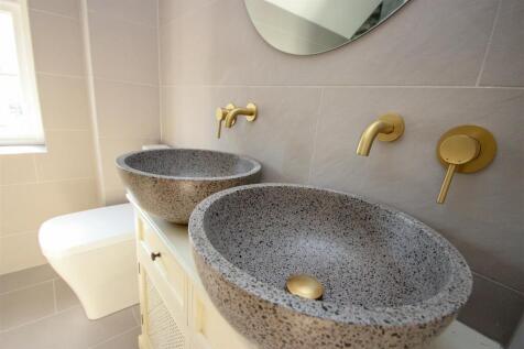 Sinks.jpg