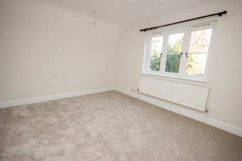 Bedroom 4.jpg