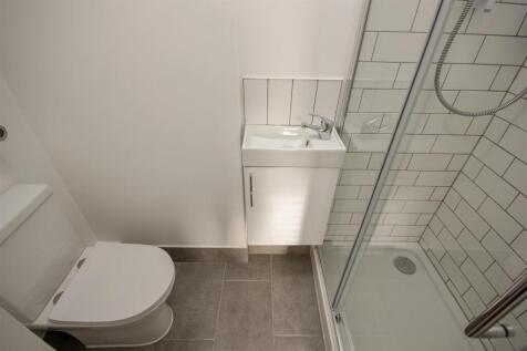 En-suite 6.jpg