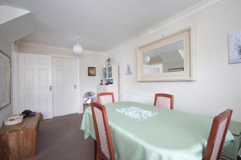 Dining Room.jpg