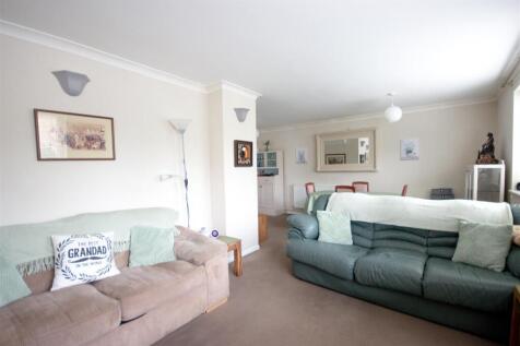 Living Room FV.jpg