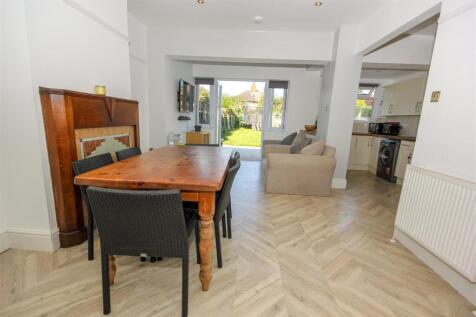 Dining Room kitchen.jpg
