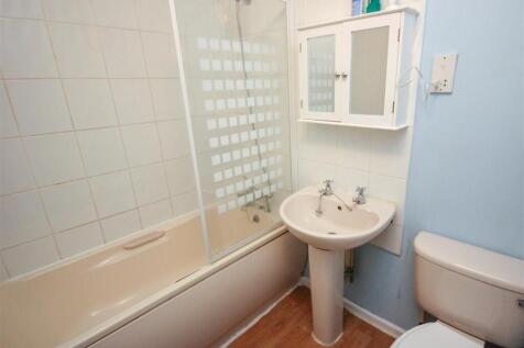 Bathroom.jpg