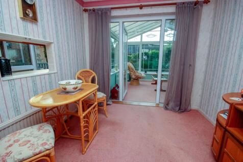 Dining Room.jpg