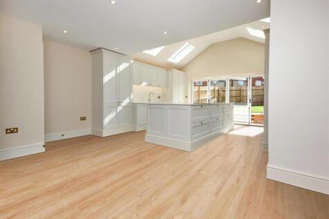 Kitchen Family Room
