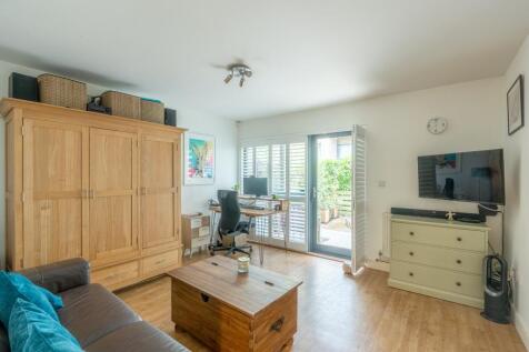 Property Image 16