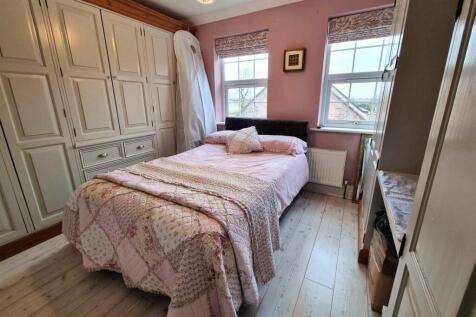 Bedroom 4.jpg