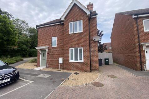 Sand Martin Close