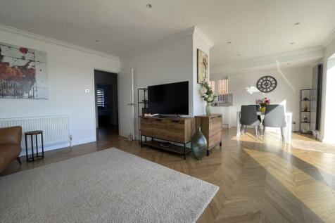 Primrose Close