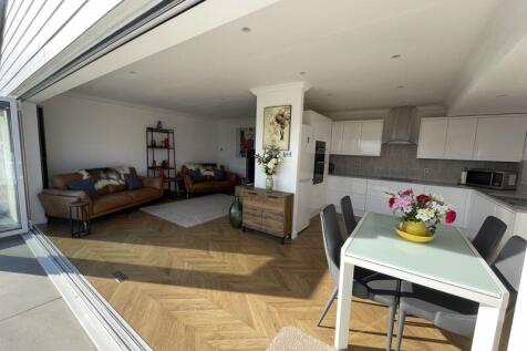 Primrose Close