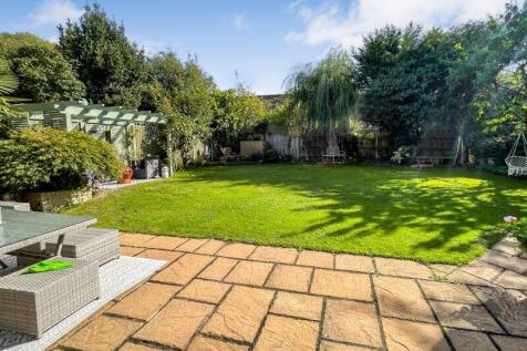 Billington Gardens