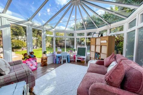 Billington Gardens