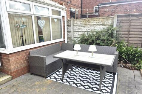 Outdoor Dining Area
