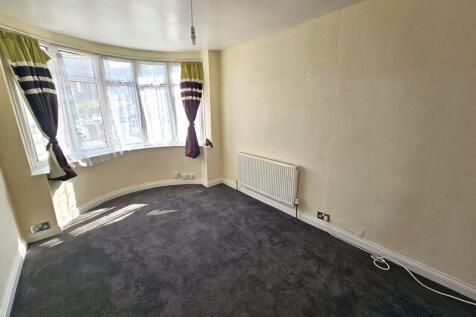 Lounge/Dining Area
