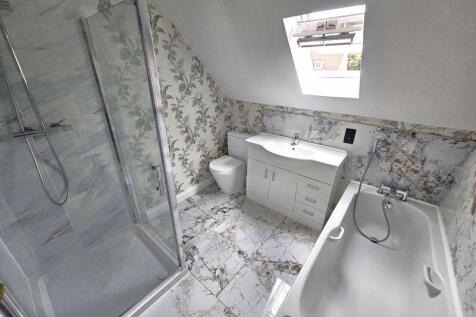 Second Floor Bath/Shower Room