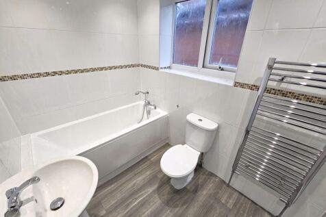 Bath/Shower Room