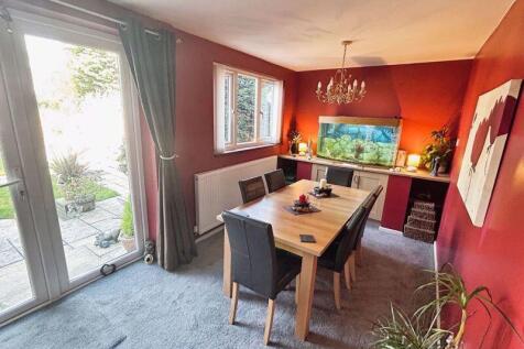 Family Room/Dining Room